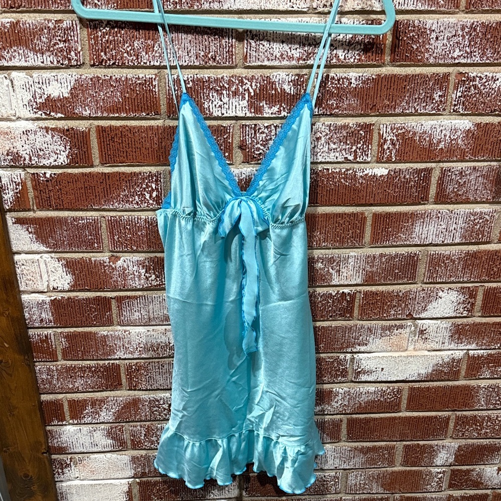Victoria's Secret Vintage Angels Babydoll Turquoise Satin Ruffle Bow Slip Size M - Picture 2 of 6